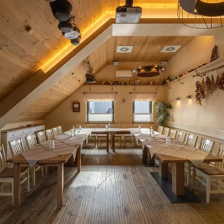 Grof Gæstehus Vransko