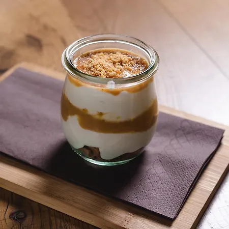 ゲストハウス Grof